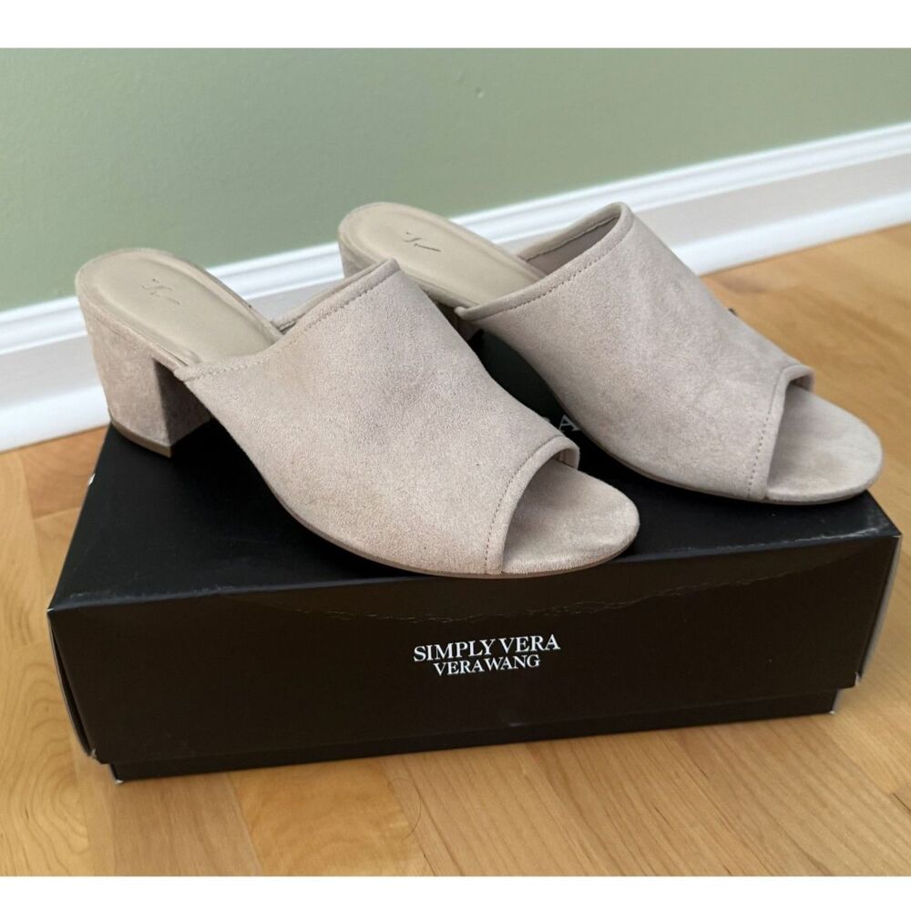 Simply Vera Vera Wang Suede Open Toe Block Heel Mule Slide Beige Tan 8.5